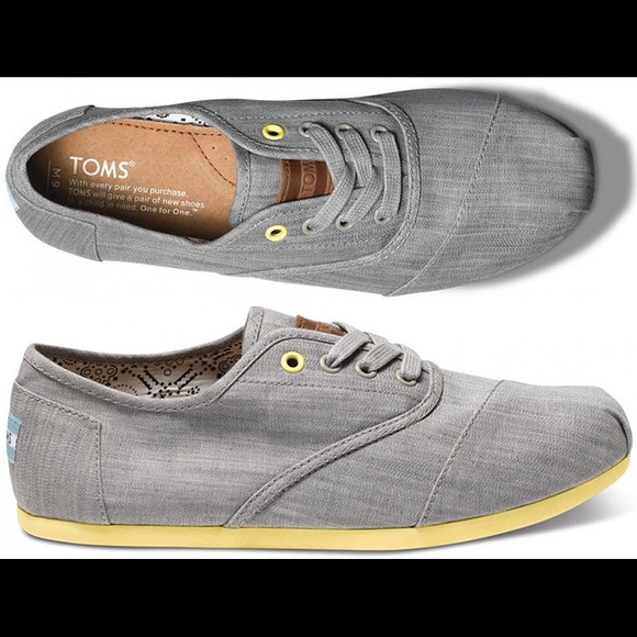 mens yellow toms
